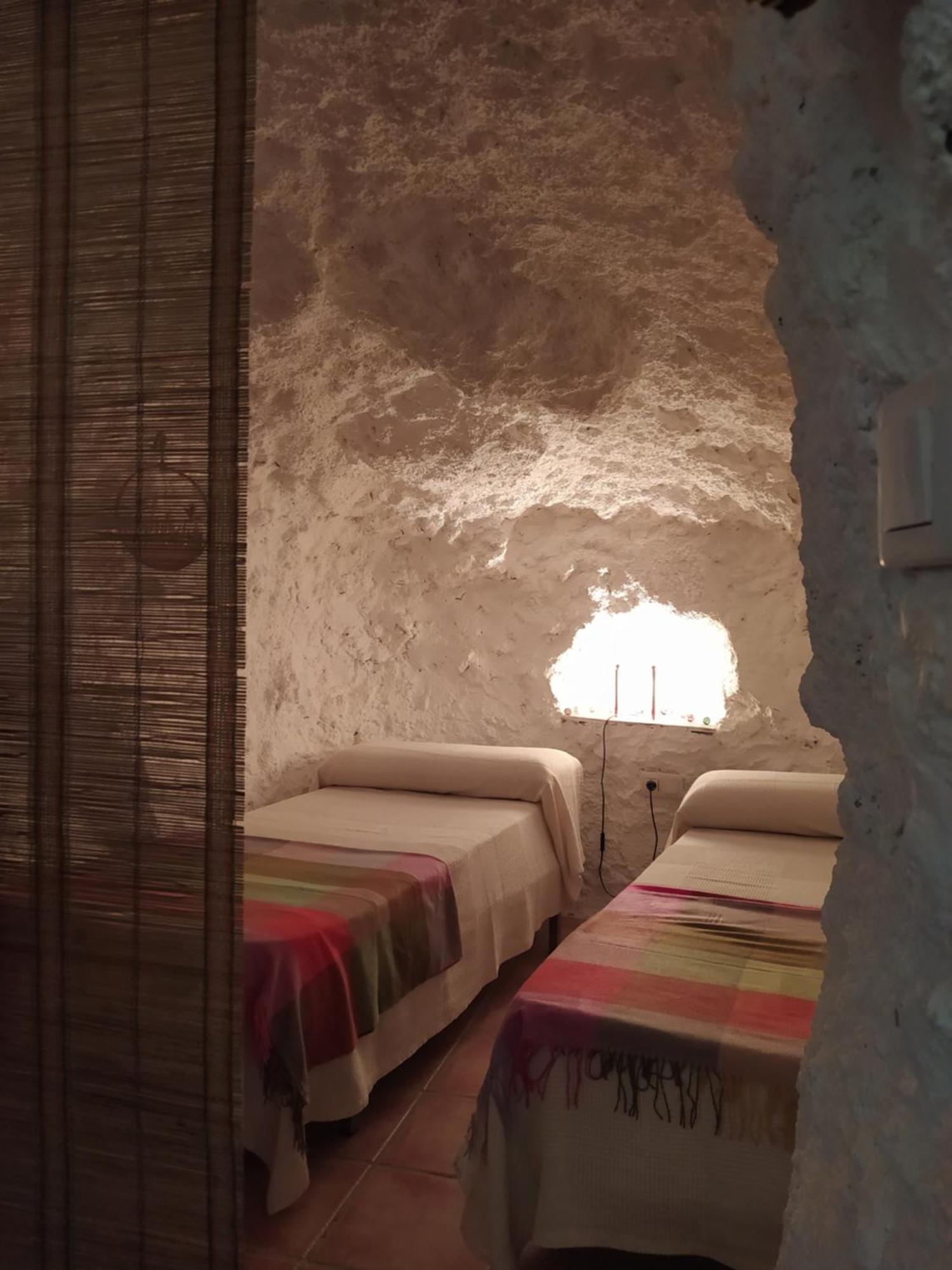Cueva El Parral Pensionat Pegalajar Eksteriør billede